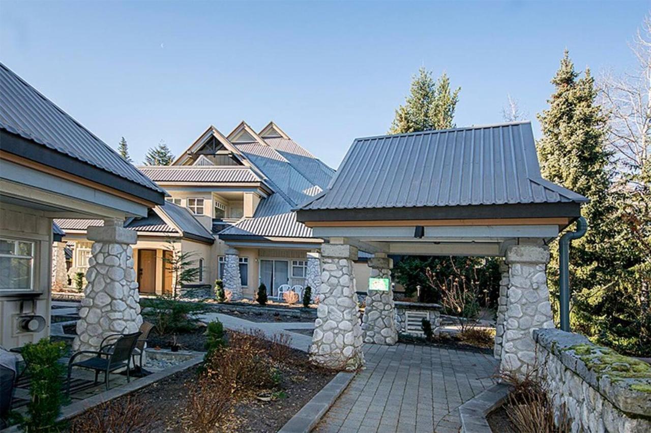 Lagoons By Cozystay Signature Whistler Eksteriør billede
